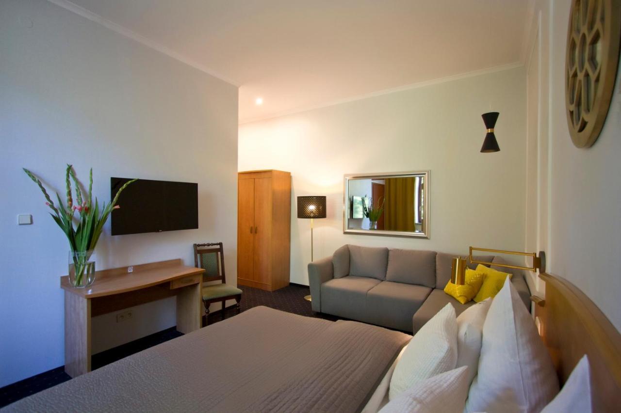Hotel Bugatti Wrocław Dış mekan fotoğraf