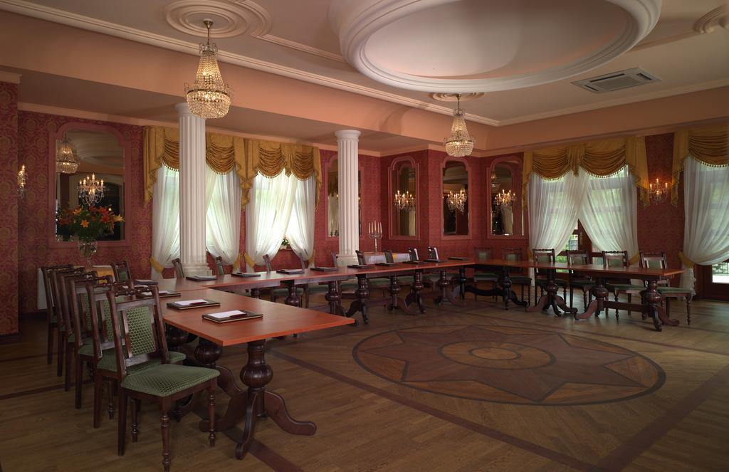 Hotel Bugatti Wrocław Dış mekan fotoğraf