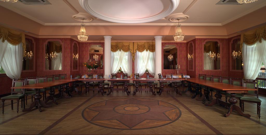 Hotel Bugatti Wrocław Dış mekan fotoğraf