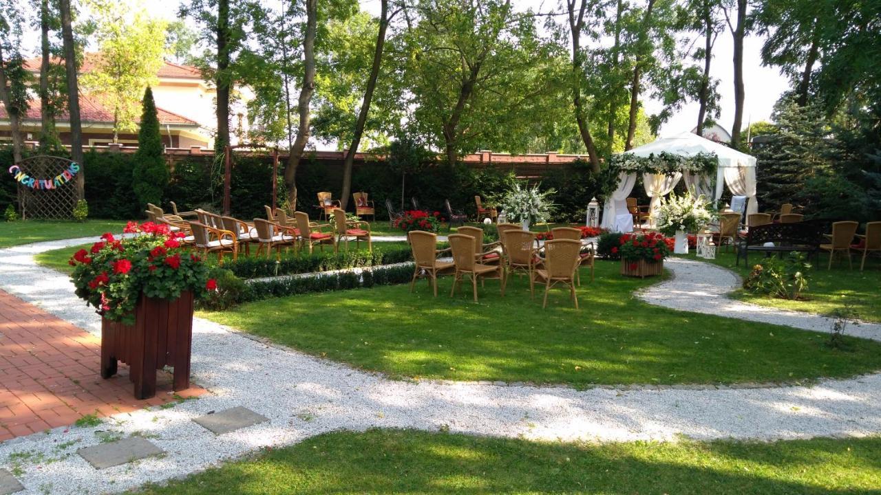 Hotel Bugatti Wrocław Dış mekan fotoğraf